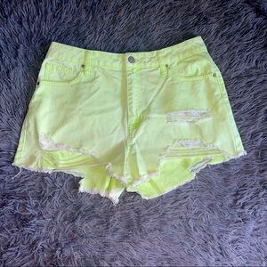 No Boundaries NWOT Distress Shorts